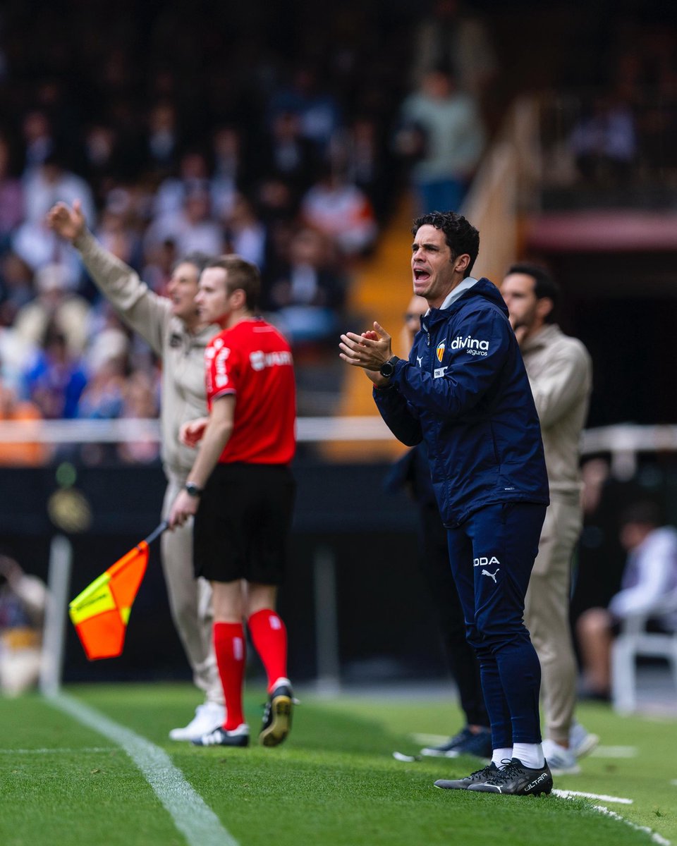 👏🏼👏🏼👏🏼 <a href="/valenciacf/">Valencia CF</a> ⚽️🦇

📸 <a href="/lazaroftherock/">Lázaro dela Peña</a>