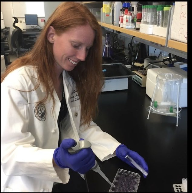 KenKt13's tweet photo. US is learning to use natural defense to fight #Cancer yet costs are prohibitive
#GeneTherapyResearch by our youngest (MD/PhD) shws hw to reprogram immune cells more affordably
As .@MayoClinic physician-scientist she designs therapies to reach more ppl
https://t.co/Tl6W5ZKAHz https://t.co/5LTUrAOcAI