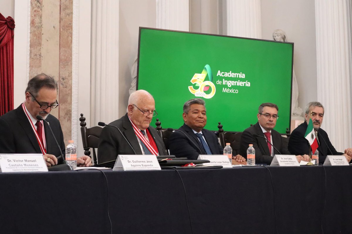 CANACINTRAqro's tweet image. En CANACINTRA celebramos la incorporación del Presidente de la Comision de Innovación de Tecnología y Vinculación, M. en C. José Carlos Arredondo Velázquez como miembro Académico Titular de la Comisión de Especialidad en Nanobioingeniería en la Academia de Ingeniería de México.