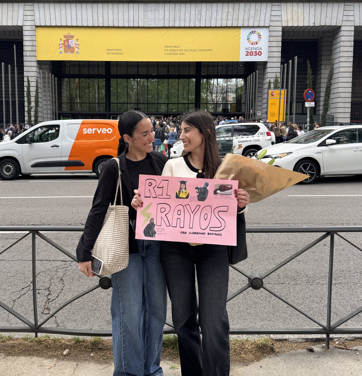 _justpaula_'s tweet image. lo mejor de vivir en Madrid está siendo poder verles a todos🥹