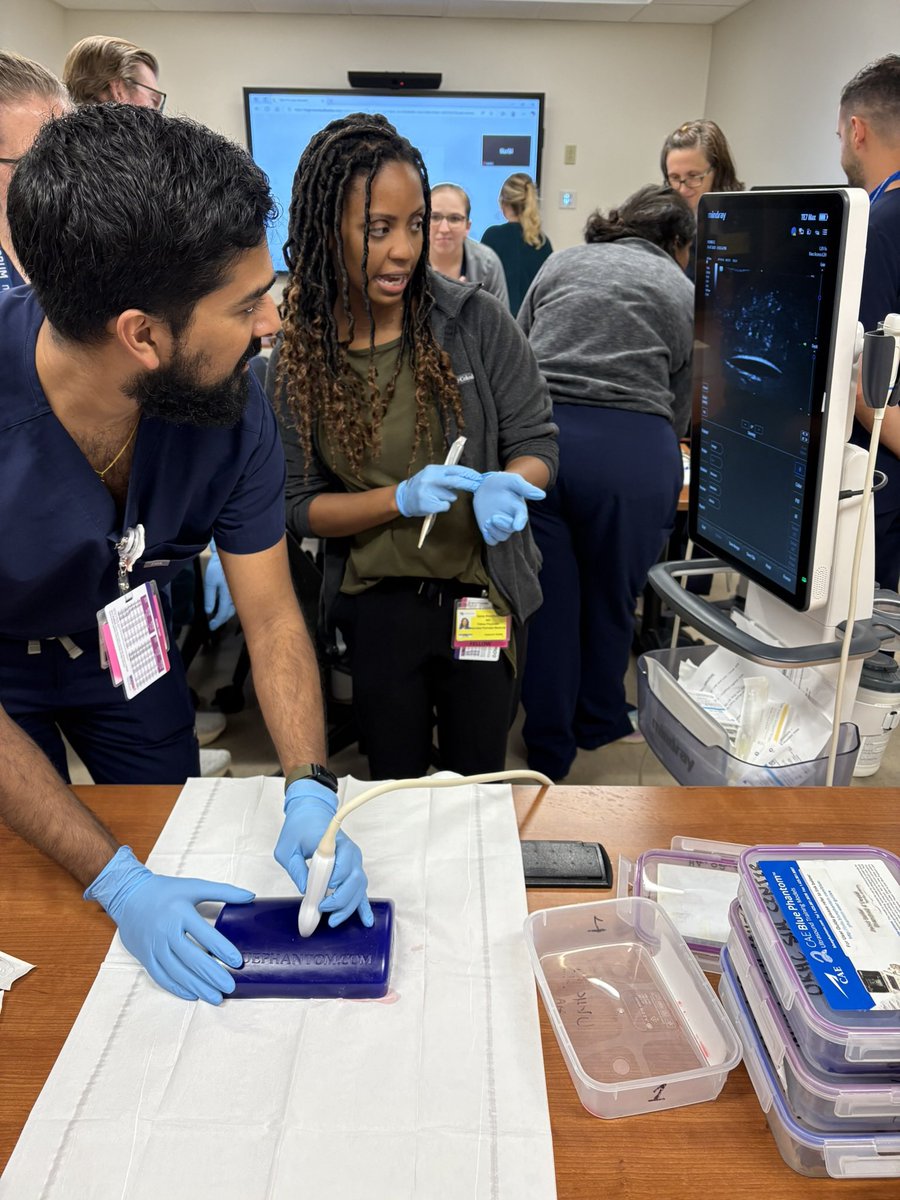 Quick snapshot of two of our great 3rd year fellows Dr. Joseph and Dr. Blanchard participating in a recent #pocus workshop held by <a href="/rupinneo/">Rupin Kumar, MD</a> about ultrasound guided PIV access!