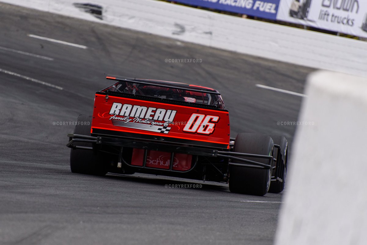 CoryRexford's tweet image. Needed less drizzle, and some more sizzle.

#StaffordSpeedway #SpringSizzler