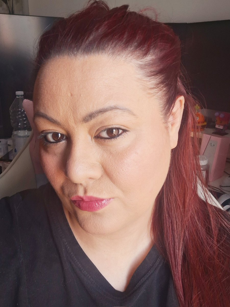 Going live <a href="/8/">.</a>.15pm on Twitch! Gemzie_Lou see you there. Appreciate your support 💝💝 link in bio 👆