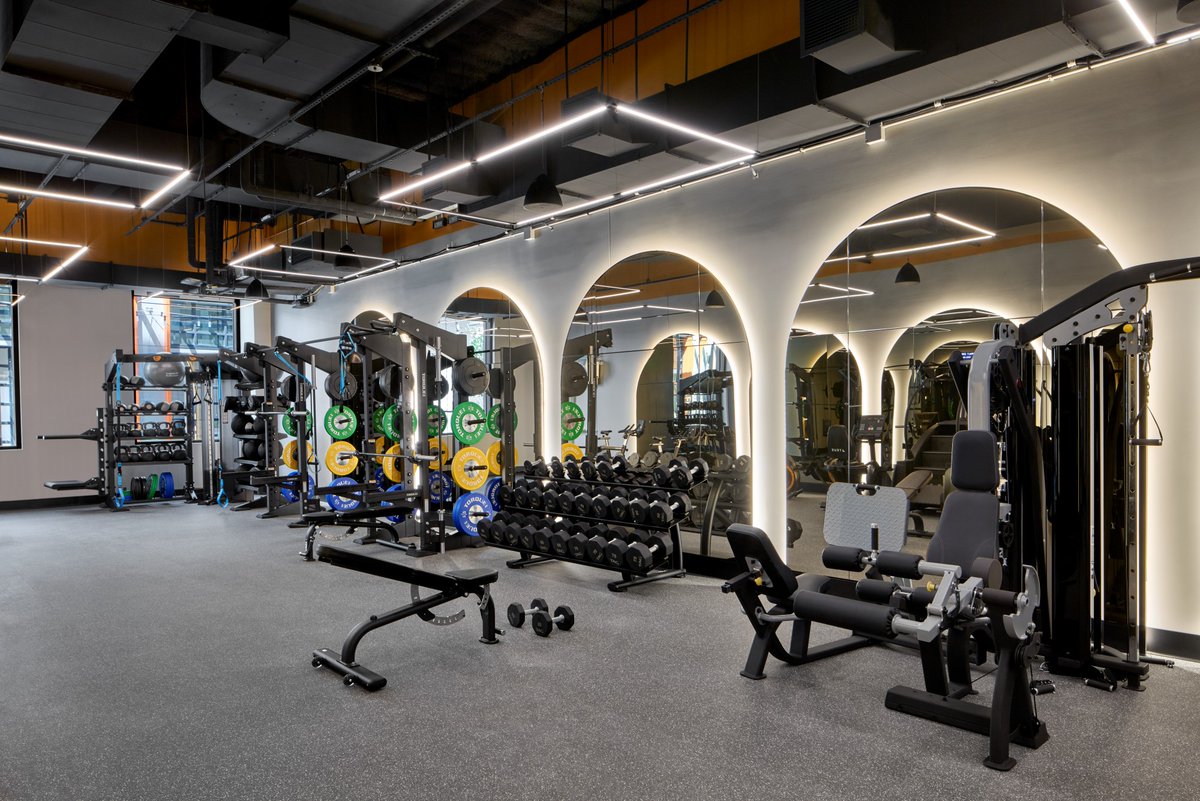 KingStreetProperties (@ksprop) on Twitter photo The <a href="/AllstonLabworks/">Allston Labworks</a> campus is elevating the tenant experience with newly completed amenities: tenant lounges, private and shared workspaces, a state-of-the-art fitness center and more. Plus, new restaurants and retail opening later this year! Find space allstonlabworks.com The <a href="/AllstonLabworks/">Allston Labworks</a> campus is elevating the tenant experience with newly completed amenities: tenant lounges, private and shared workspaces, a state-of-the-art fitness center and more. Plus, new restaurants and retail opening later this year! Find space allstonlabworks.com