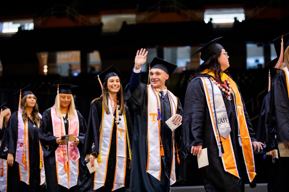🎓 Tombras Seniors, Last Call!

Before you walk across that stage, take one more step: support the next generation of students by making your Senior Impact gift today.

Leave your legacy. Make your mark. 🧡

tiny.utk.edu/Cu28A

#SeniorImpact #ForeverVol #TombrasProud