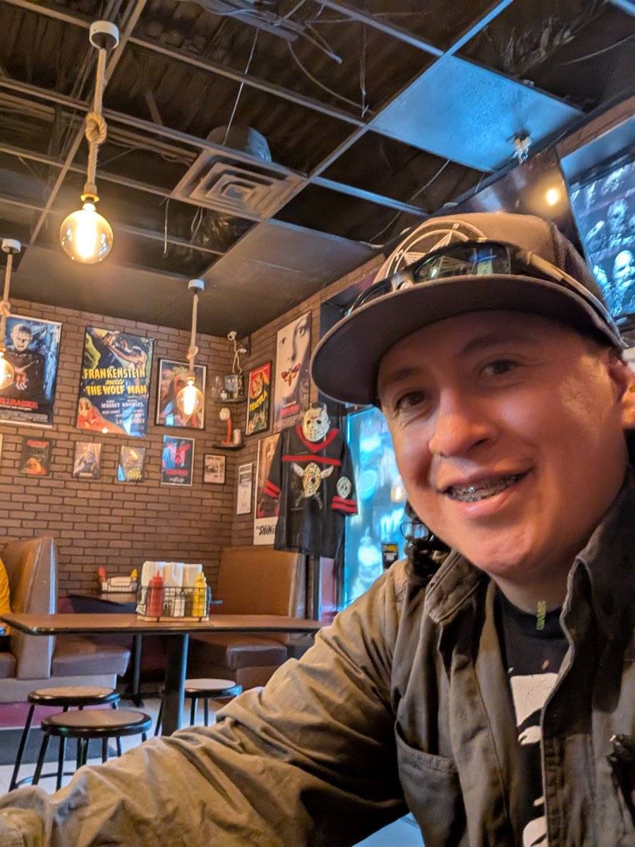Grabbing a late lunch at <a href="/BurgertorySLC/">BurgertorySLC</a>. My favorite burger bar in all of Utah. The food, service and horror theme is amazing!! If anyone ever gets the chance to come here, definitely do it. But also let me know so I can go with you!!