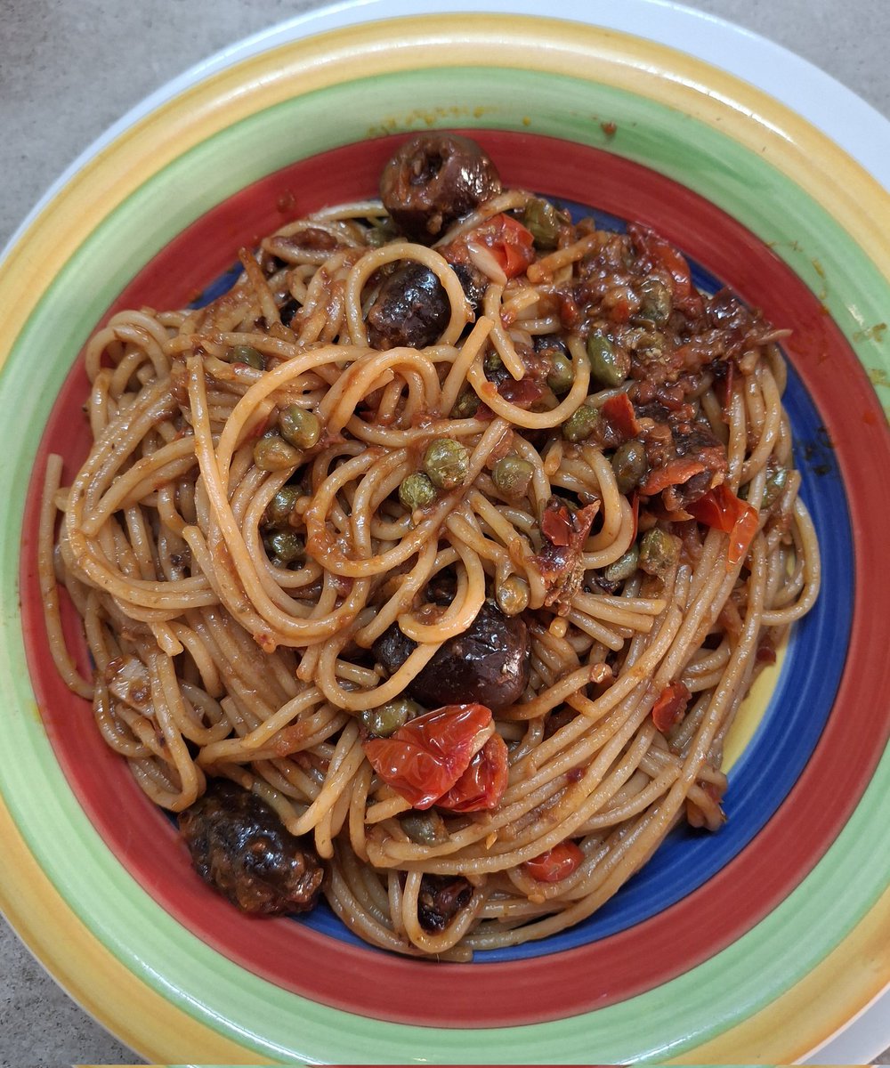 Spaguetti alla Puttanesca