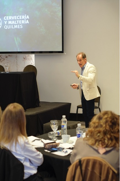 sbhsrl's tweet image. 🟠 Empresarias en Acción Climática 🟠

El pasado 26 de marzo, fuimos al encuentro para ofrecer un aporte fundamental para enriquecer el diálogo sobre sostenibilidad e innovación en la acción climática. 

Agradecemos a la Directora Carmen Longa Virasoro por la invitación.