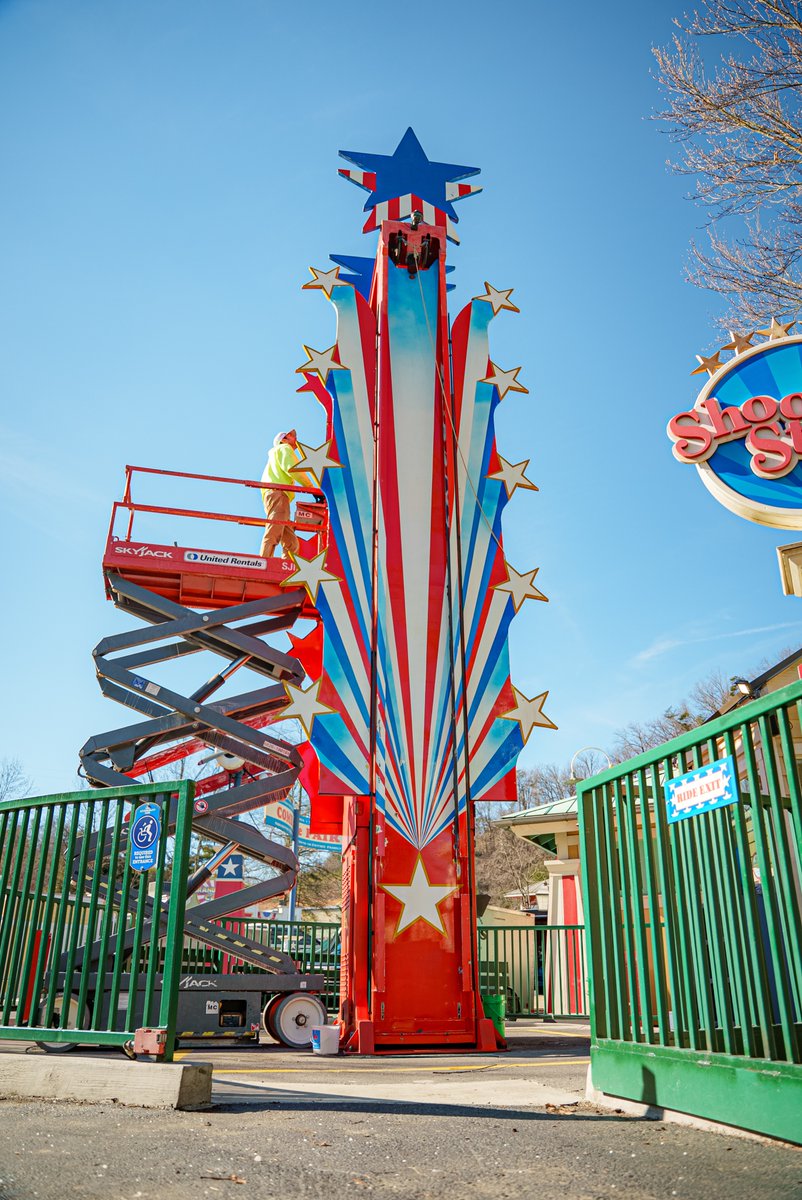 BaynumSolutions's tweet image. @Dollywood is celebrating 40 years of unforgettable memories, and the festivities are in full swing with exciting new attractions and reimagined favorites! One of the highlights—Shooting Star—now shines brighter than ever with a sparkling new look! #Dollywood #BaynumSolutions