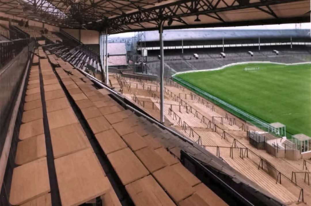 First time I have ever seen this, photo from the old main stand at Goodison. Superb.