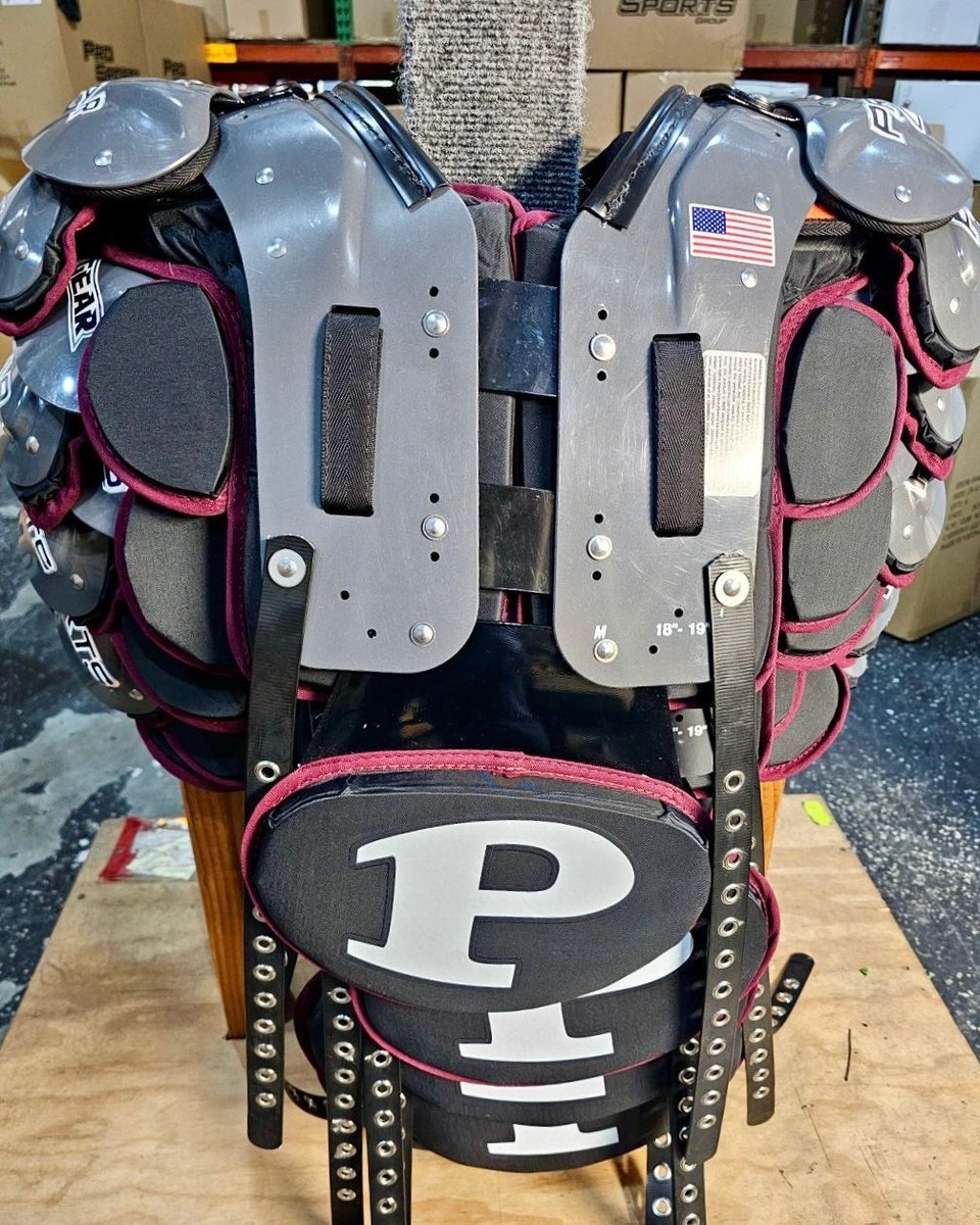 ProSportsPads (@prosports_pads) on Twitter photo #Custom gear for the <a href="/PearlandOilers/">Pearland Football</a>!
Kyle Clark at <a href="/GameOne_USA/">Game One</a> got it done for these guys!🙌🔥
<a href="/OilerRecruiting/">Pearland Oilers Football Recruiting</a>
<a href="/Mazza_ProSports/">greg mazza</a>
<a href="/ProGearFB/">Pro Gear Sports</a>
#KnowTheLogo #MadeInTheUSA #HighSchoolFootball #FootballEquipment #FootballSeason #Shoulderpads #BackPlates #Upgrade #BleedMaroon #Custom gear for the <a href="/PearlandOilers/">Pearland Football</a>!
Kyle Clark at <a href="/GameOne_USA/">Game One</a> got it done for these guys!🙌🔥
<a href="/OilerRecruiting/">Pearland Oilers Football Recruiting</a>
<a href="/Mazza_ProSports/">greg mazza</a>
<a href="/ProGearFB/">Pro Gear Sports</a>
#KnowTheLogo #MadeInTheUSA #HighSchoolFootball #FootballEquipment #FootballSeason #Shoulderpads #BackPlates #Upgrade #BleedMaroon