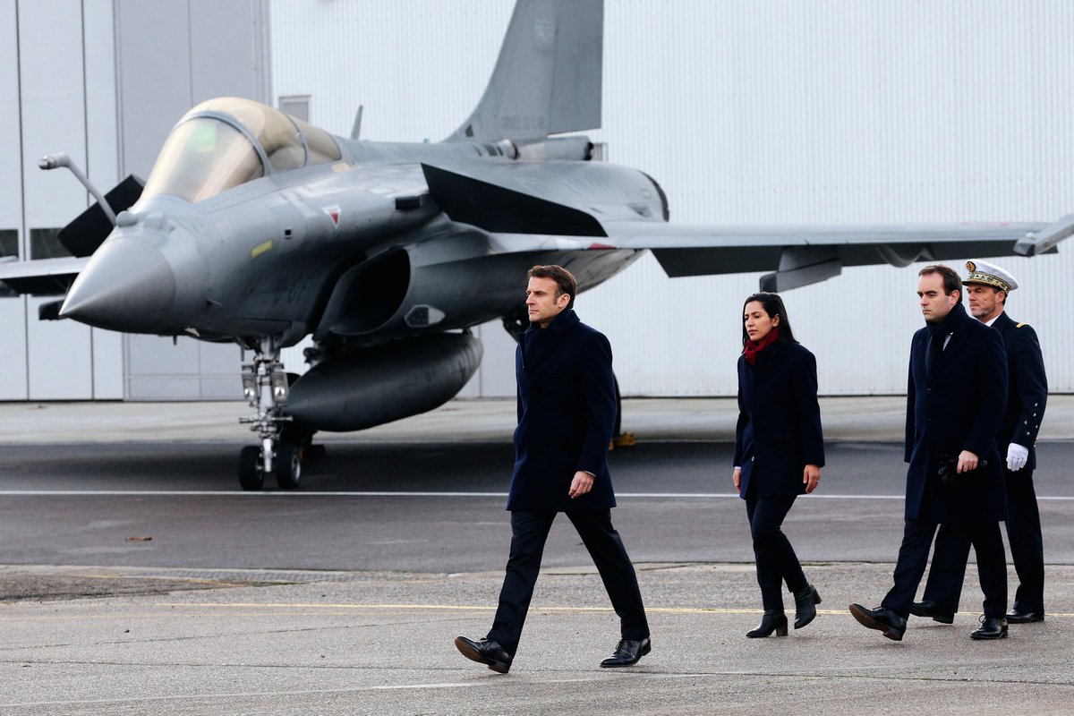 BREAKING:

🇫🇷 India is destroying the price of the French Rafael

After India lost several French Rafale fighter jets in the conflict with Pakistan, the share price of the French company that produces them, Dassault, fell by as much as 9% - Mint

India also lost one Russian made