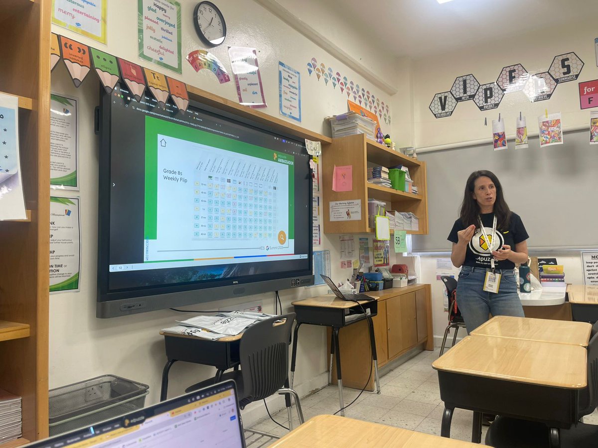👀many of you probly weren't able to attend the #KESGoogleSummit. So I thought I would share my slides/resources here!🥰
<a href="/quizizz/">Quizizz</a> - I put a <a href="/wakelet/">Wakelet 💙</a> together :
wakelet.com/wake/2LbDp3GbK…
<a href="/edpuzzle/">Edpuzzle</a> - everything is in these slides:
bit.ly/431PSMU
<a href="/yasmin_edpuzzle/">Yasmine El Sharkawy</a> 💛