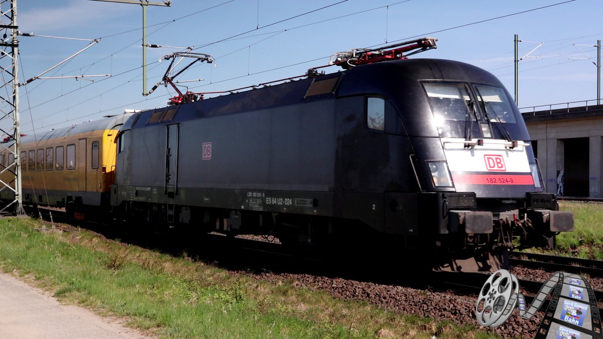 Gerd_N_Bahner's tweet image. Eine #Taurs der #DBInfraGo / #Maschinenpool
#BR182 524-9 mit #Messzug in Köln Porz/Wahn

Link zum Video -&amp;gt; youtu.be/7rrSnkV878s

#trainspotting #zuggucken #eisenbahn #bahn #train #freighttrain #cargo #güterzug