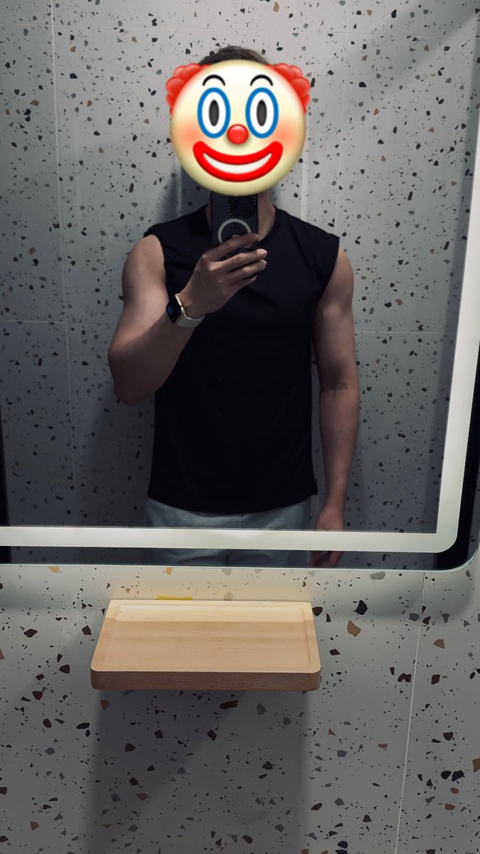 感覺隻手就黎要爆😶‍🌫️
（點樣可以再爆啲🤫）