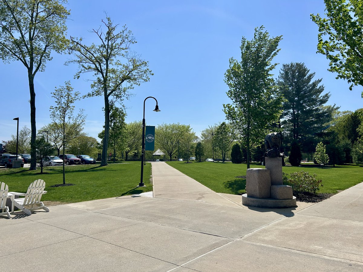 First day back on campus and couldn’t ask for better “welcome” weather ☀️😎 I’m lucky to work at such a beautiful place!