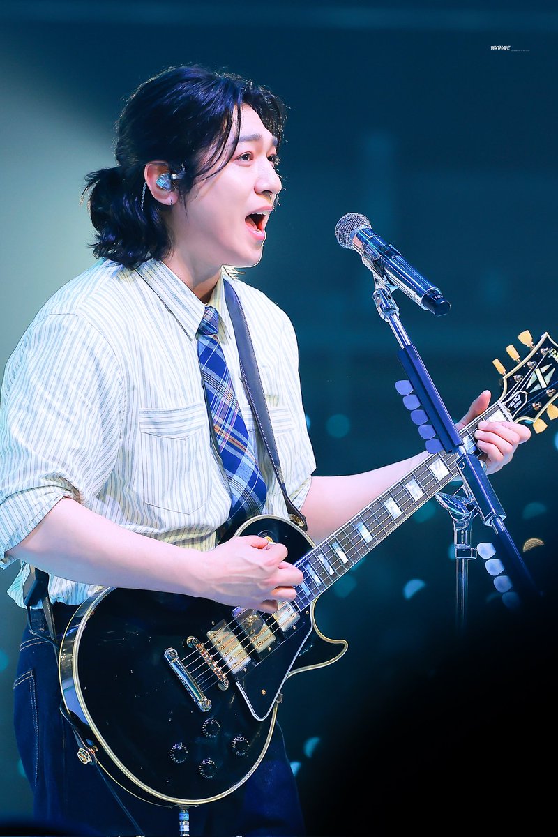 from_4k's tweet photo. 250510 FOREVER YOUNG FINALE
#DAY6 #데이식스 
#SUNGJIN #성진 https://t.co/260TNhCj0S