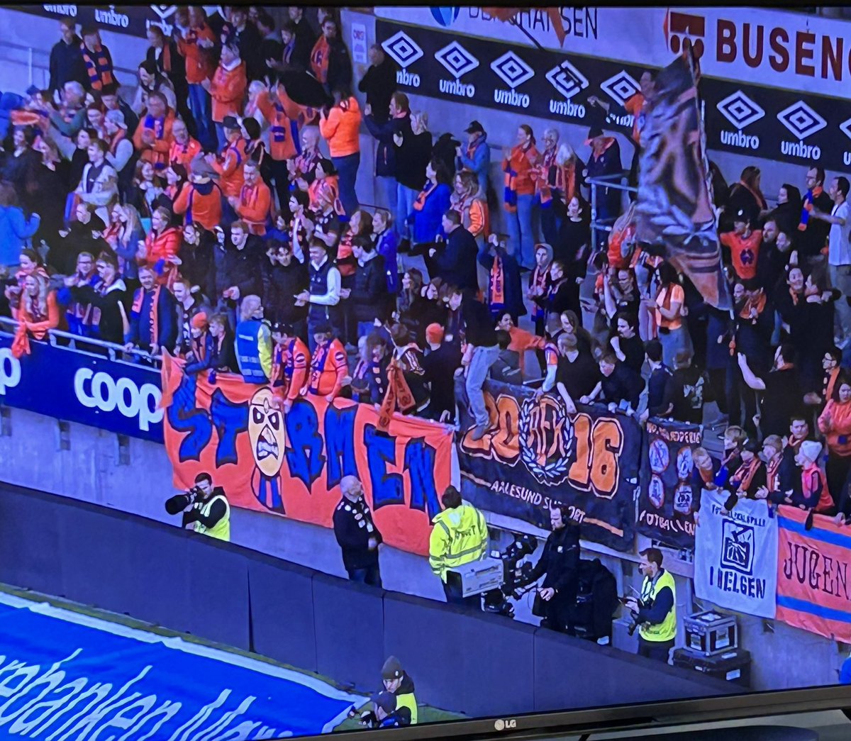 Vi er betre enn Lazio. Vi gjorde som Tottenham! Rekdal er eit trenargeni. Goodbye Bodø Glimt. Vi har slått Norges beste lag. Herre for ein kamp! 🎉🎉⚽️⚽️ AaFK - Aalesunds FK <a href="/AalesundsFK/">Aalesunds Fotballklubb</a>