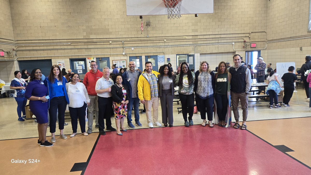 American Debate League (@american_debate) on Twitter photo On May 10, we proudly served as a community partner at Rise Up Fair at PS 229 in District 24. We gave out candy and chips. Shout out to Rise Up Fair founder, <a href="/ConnieAlt1/">Connie Altamirano</a>
District 24 is the home of the
2025 New York State debate championships at IS 73
#DebateChangeLives On May 10, we proudly served as a community partner at Rise Up Fair at PS 229 in District 24. We gave out candy and chips. Shout out to Rise Up Fair founder, <a href="/ConnieAlt1/">Connie Altamirano</a>
District 24 is the home of the
2025 New York State debate championships at IS 73
#DebateChangeLives