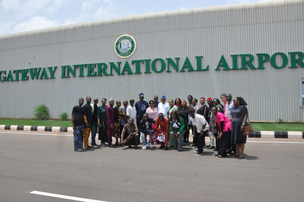 TheJournalismClinic (@clinic4journos) on Twitter photo The 3rd Nigerian Media Leaders' Summit ended with a tour of the facilities of the Gateway Agro-Cargo airport.
Special thanks to <a href="/OGSG_Official/">Ogun State Government - OGSG</a> for not just supporting the summit but also facilitating the tour.
#nmlsummit25 The 3rd Nigerian Media Leaders' Summit ended with a tour of the facilities of the Gateway Agro-Cargo airport.
Special thanks to <a href="/OGSG_Official/">Ogun State Government - OGSG</a> for not just supporting the summit but also facilitating the tour.
#nmlsummit25