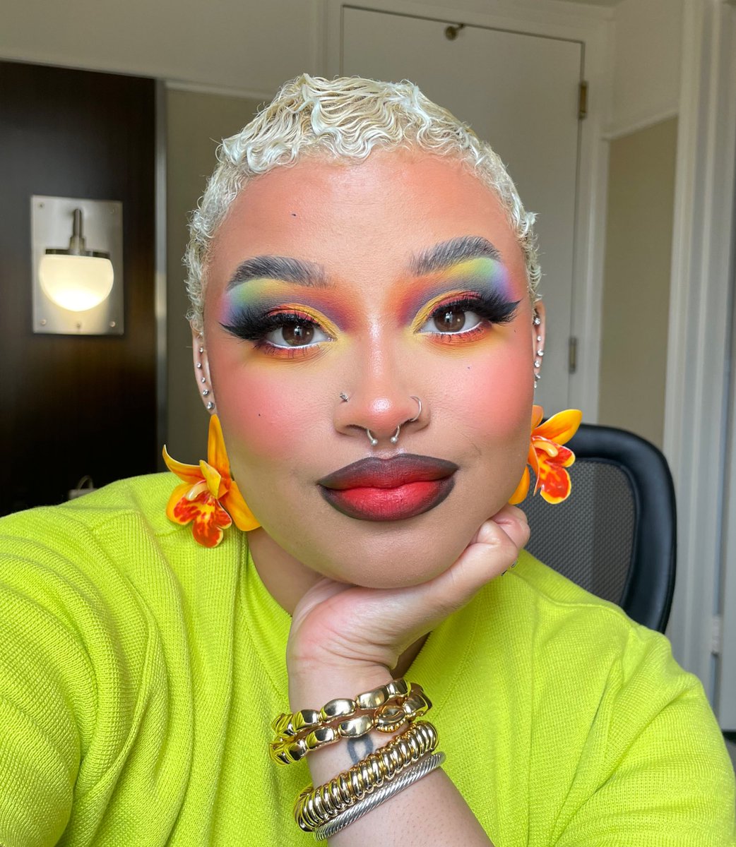 ★ LAUREN B. BROWN ★ tweet media