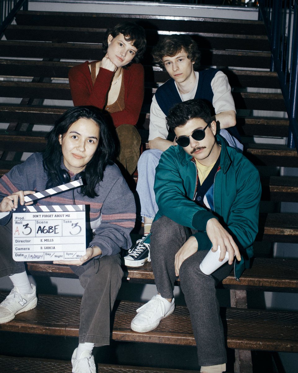 this sweet, magical short film is now live
💛💜 don’t forget about me, a film by the incredible elle mills, also starring talented bradley steven perry &amp; graham verchere 

watch now 🔗 youtu.be/5zr_9-5Xw9s?si…