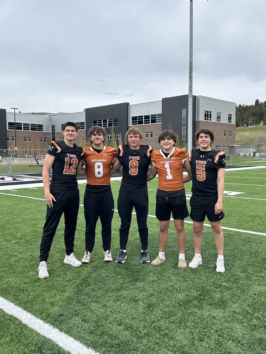 Drew Etcheberry (@drew_etcheberry) on Twitter photo Had a great junior day visit in Butte today! Thank you <a href="/MonTechFootball/">Montana Tech Football</a> for having me down! Looking forward to coming back!
<a href="/CoachKyleSamson/">Kyle Samson</a> <a href="/MTFBCoachSchlee/">Doug Schleeman</a>
<a href="/CMRFootball/">CMR Football</a> Had a great junior day visit in Butte today! Thank you <a href="/MonTechFootball/">Montana Tech Football</a> for having me down! Looking forward to coming back!
<a href="/CoachKyleSamson/">Kyle Samson</a> <a href="/MTFBCoachSchlee/">Doug Schleeman</a>
<a href="/CMRFootball/">CMR Football</a>