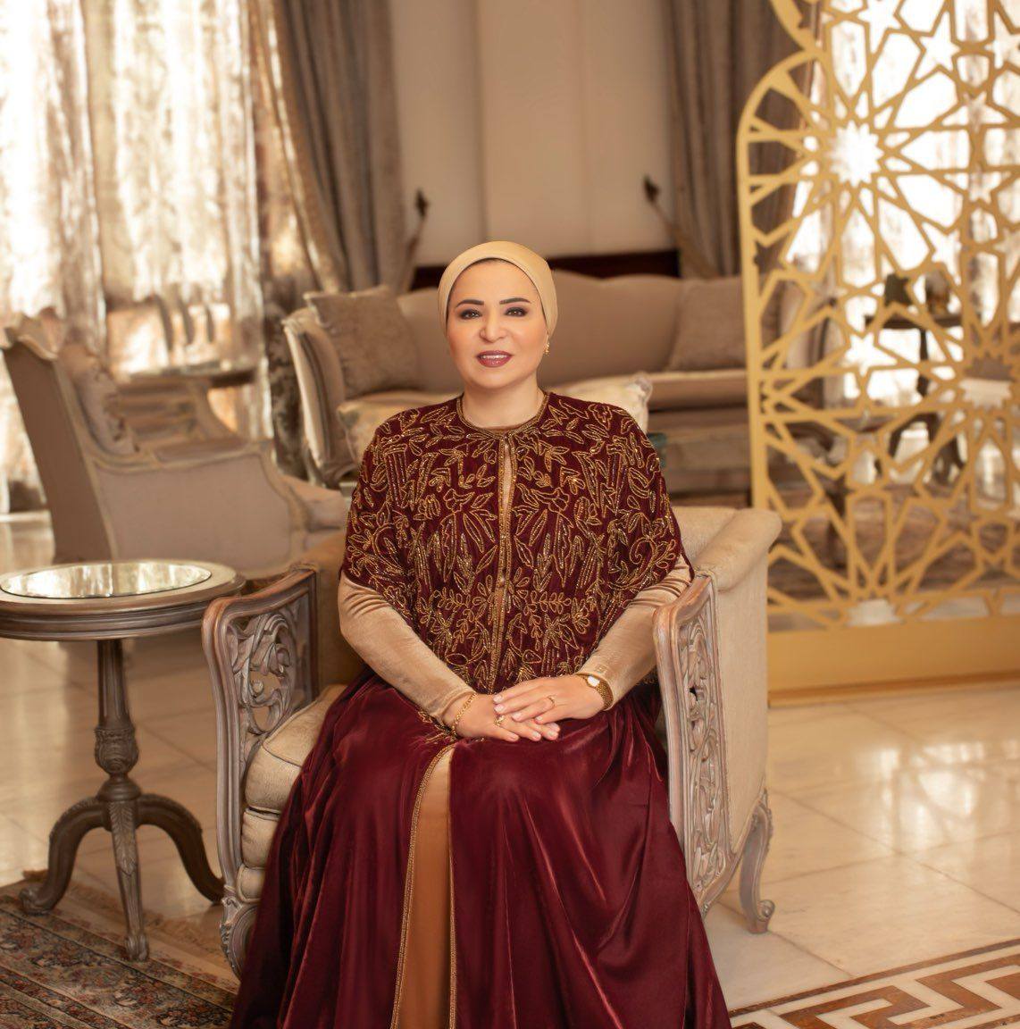 Ahmed Abdel Fattah (@ahmedfahim442) on Twitter photo <a href="/EGPresidency_AR/">رئاسة جمهورية مصر العربية</a> سيدة مصر الأولى / #السيدة_انتصار_السيسي 💖🌹✨دورنا ف كلام الدنيا مالقينا ليكي وصفة. كلمة نقولها، نكتبها، أو نعرفها، اللي زيك ف الدنيا ف جمال أوصافه ماحد شافها 💖صعب تتوصف، تترسم، أو نحكي عن أوصافها ✍️💐. أي مكان يعلى يبان بتشريفها 👑#السيد_الرئيس_عبدالفتاح_السيسي #مصر #حب ❤️🙏 <a href="/EGPresidency_AR/">رئاسة جمهورية مصر العربية</a> سيدة مصر الأولى / #السيدة_انتصار_السيسي 💖🌹✨دورنا ف كلام الدنيا مالقينا ليكي وصفة. كلمة نقولها، نكتبها، أو نعرفها، اللي زيك ف الدنيا ف جمال أوصافه ماحد شافها 💖صعب تتوصف، تترسم، أو نحكي عن أوصافها ✍️💐. أي مكان يعلى يبان بتشريفها 👑#السيد_الرئيس_عبدالفتاح_السيسي #مصر #حب ❤️🙏
