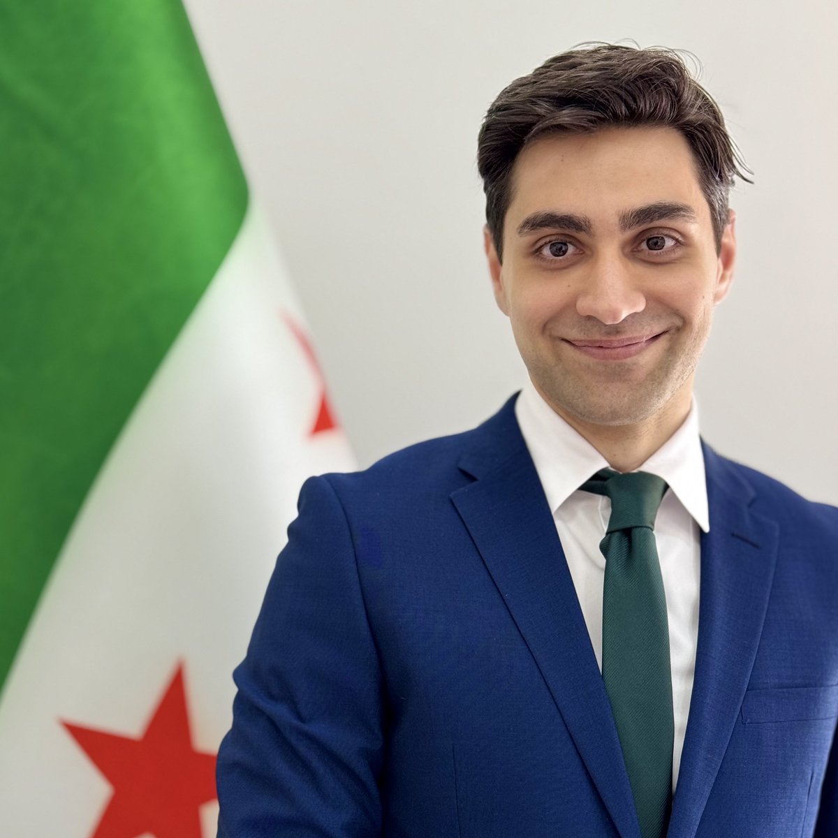 نرحب بالسيد أحمد سفيان بيرم في المهمة العظيمة مسؤولاً عن ملف الابتكار والشركات الناشئة. نعمل على بيئة مثلى لرواد الأعمال السوريين ليؤسسوا شركات تقنية تقدم أفضل الخدمات لأهلنا وتسهم في تنمية اقتصادنا. نريد لطموحات شبابنا أن تنمو وتزهر في ربوع بلادنا لتحلق سورية معهم إلى ذرى المجد.