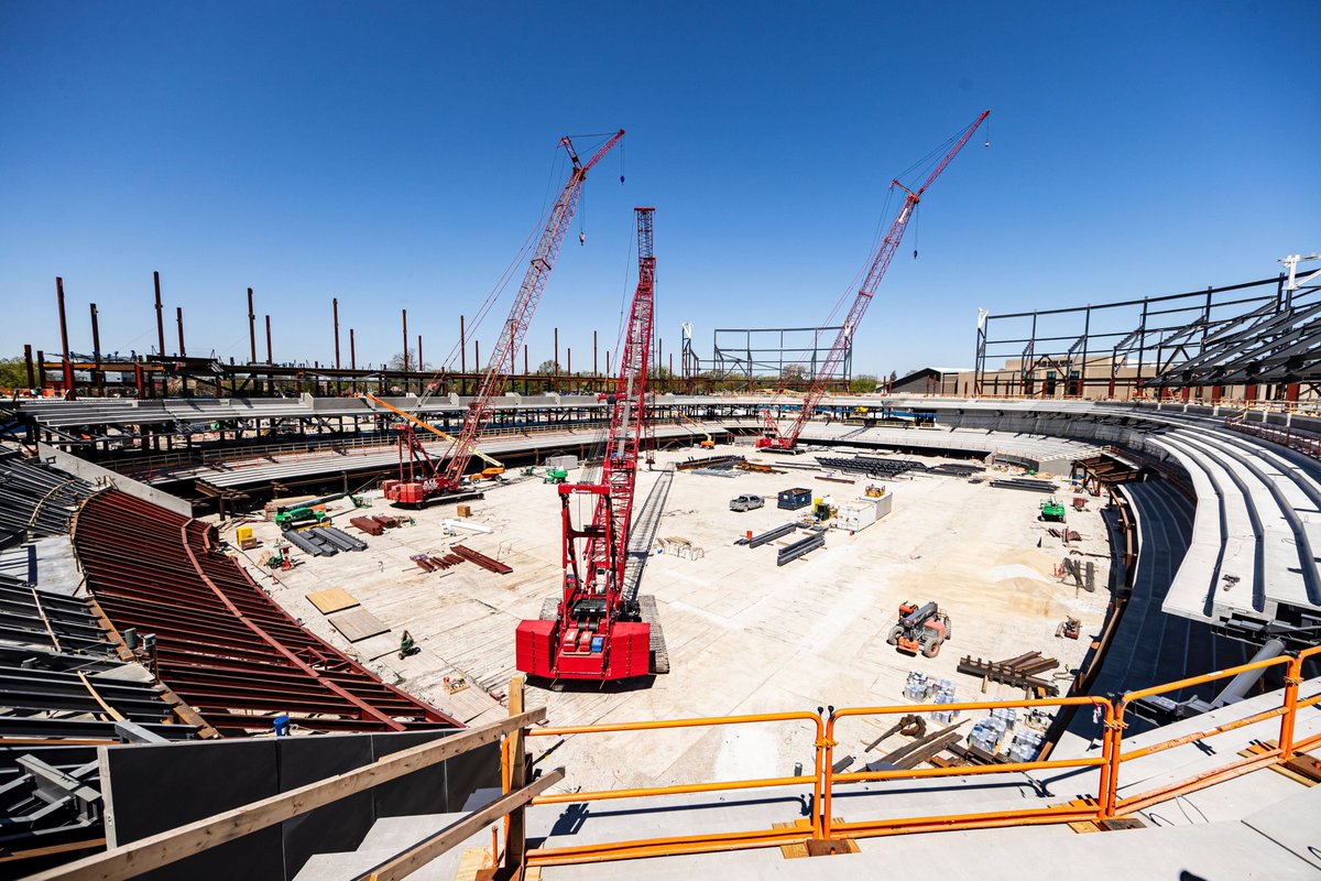 NUFBFamily's tweet image. Building for the Future 🏗️👷‍♂️