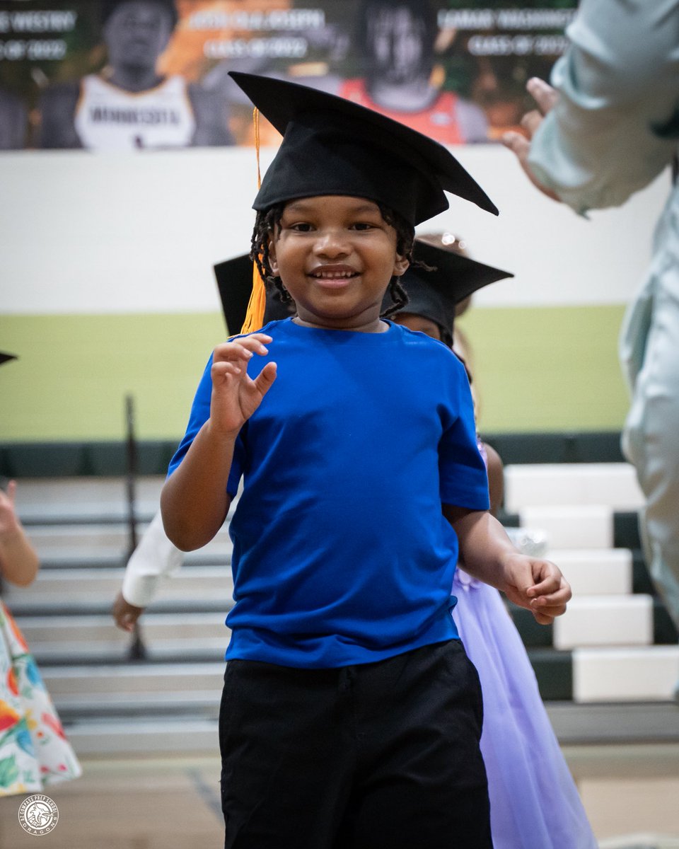 SkylineEd's tweet image. All grown up… kinda! Next stop: Kindergarten 🎓😎📚