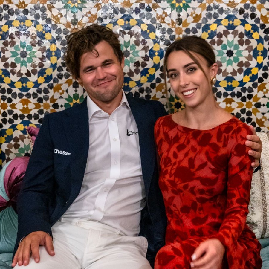 Magnus and Ella are expecting their first child! Congratulations! 🥳💚

"He is going to be an amazing father!" - Ella