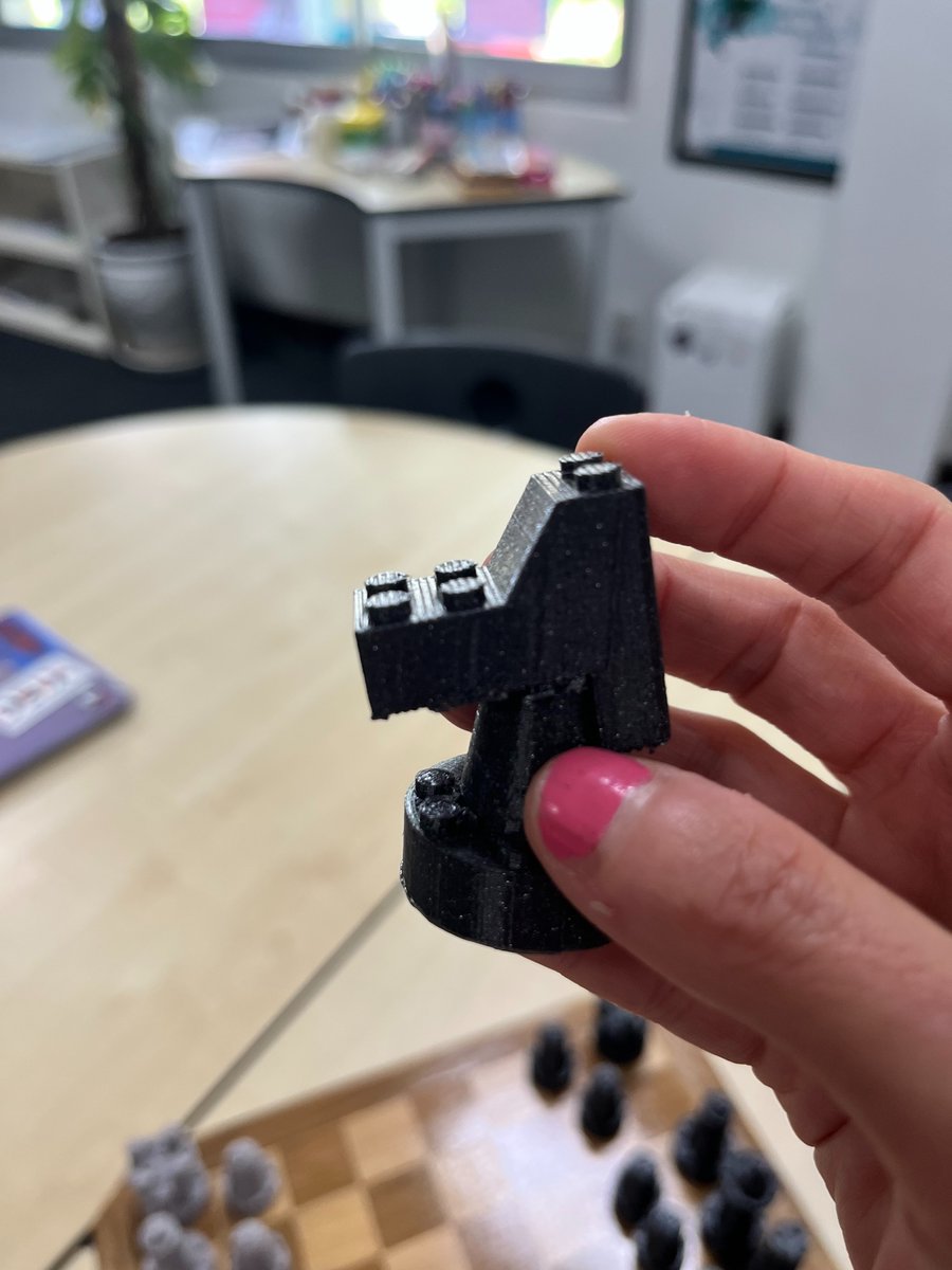 megan_vosk's tweet image. A G11 student in design class created a custom chess set for my Lego-loving son using recycled wood and a 3-D printer. How amazing is this?
#supportartseducation h#becreative #IBeducation #designthinking #3Dprinting #chess