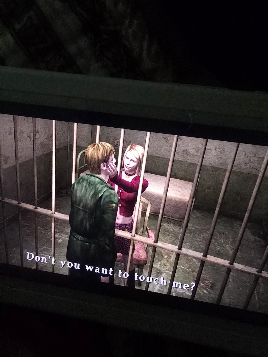 retrogamingarts's tweet photo. Beat silent hill 2 on my ayn odin 2 mini. Playing it again already for a different ending https://t.co/Ecz4T6hyQu