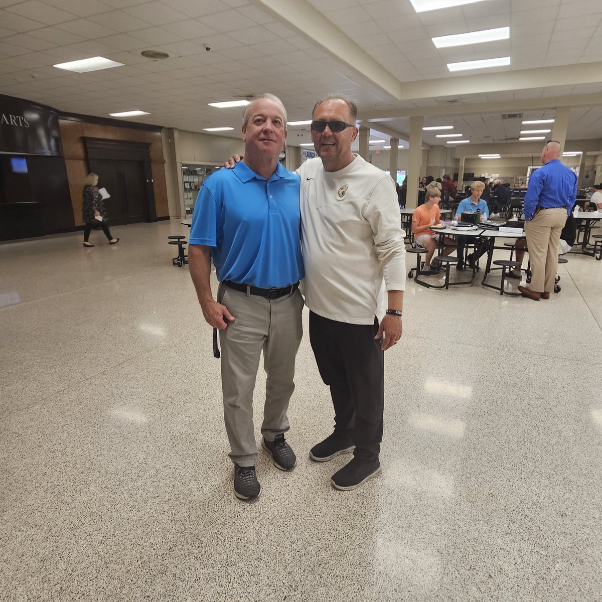Steve Tutsie (@stutsie06) on Twitter photo Great Hospitality From Coach Morsen
And The Florence Falcons Today. <a href="/Florence_Sports/">Florence Falcon Athletics</a> Great Hospitality From Coach Morsen
And The Florence Falcons Today. <a href="/Florence_Sports/">Florence Falcon Athletics</a>