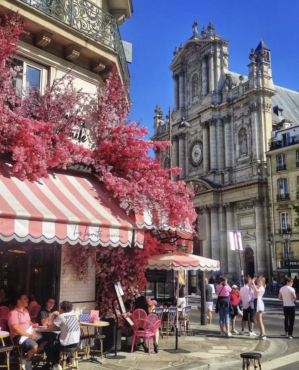 cityaestheticss's tweet image. American cities could look and feel like this if we really wanted them to.