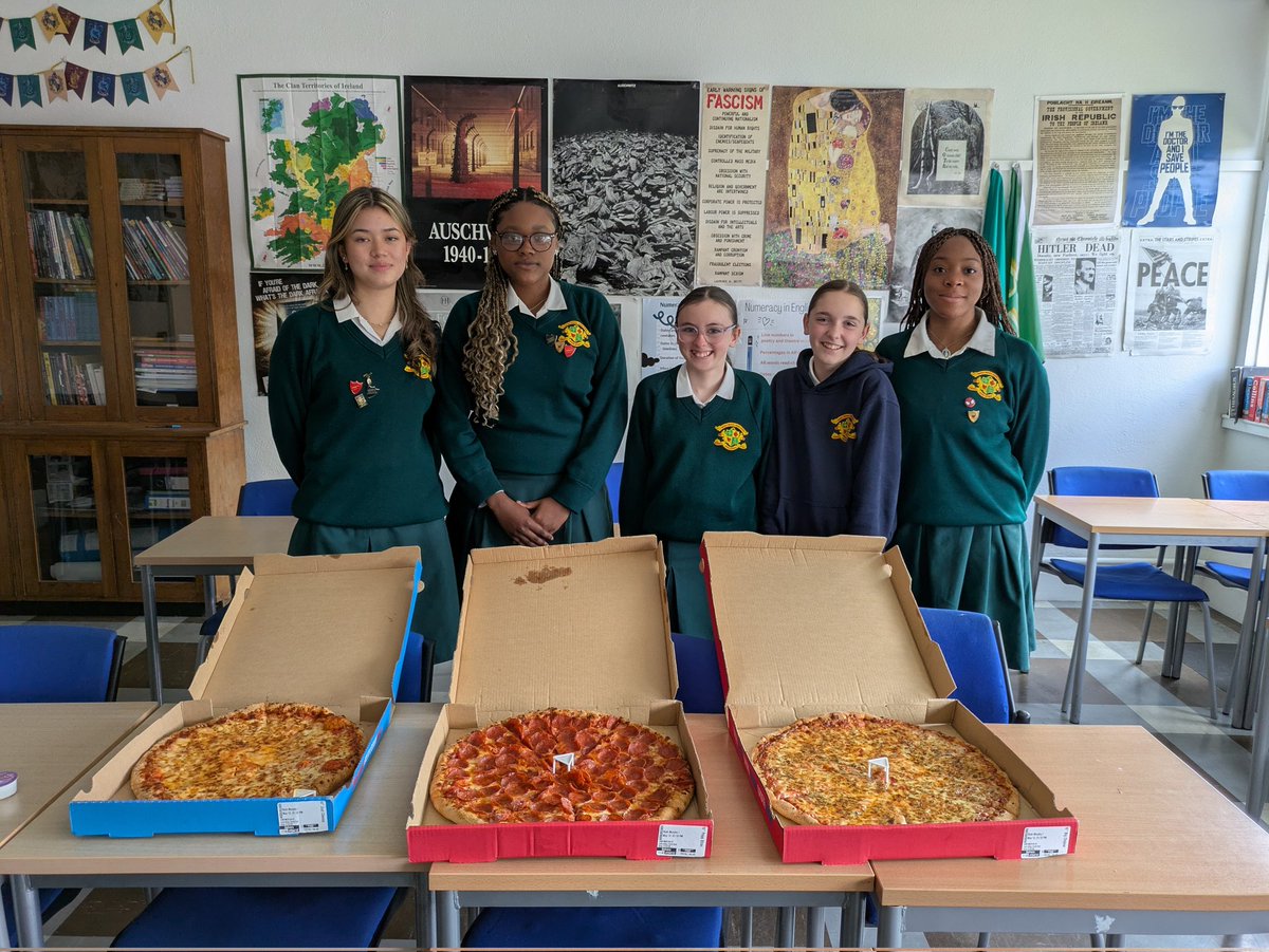Our Student Council had their end of year pizza lunch today to thank them for all the hard work they do for the school. Well done, girls! 👏👏👏