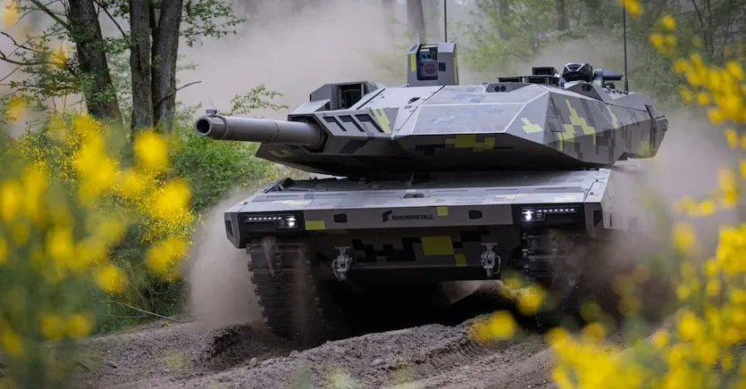 DefeceFinance's tweet image. Foreign orders are flooding in—but Germany’s defence industry is at its limit. Rheinmetall, KMW, and Diehl are racing to meet global demand.🔗 defencefinancemonitor.substack.com/p/surge-in-for…
#GermanyDefence #Rheinmetall #KMW #DefenceExports #MilitaryProduction #StrategicAutonomy #Leopard2 #Bundeswehr4o