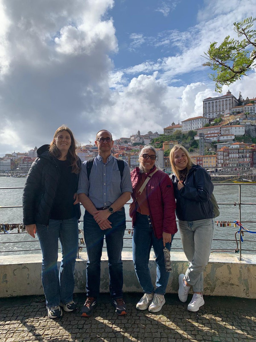 Avui l'alumnat de 4t d'ESO ha començat ben d'hora el seu viatge a Portugal. Avui han visitat Porto.