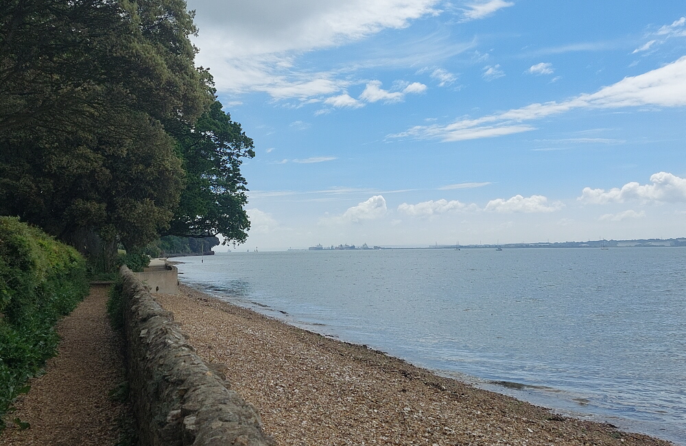 A walk along Weston Shore and Netley Shore on Monday. Something a little brighter on the way.