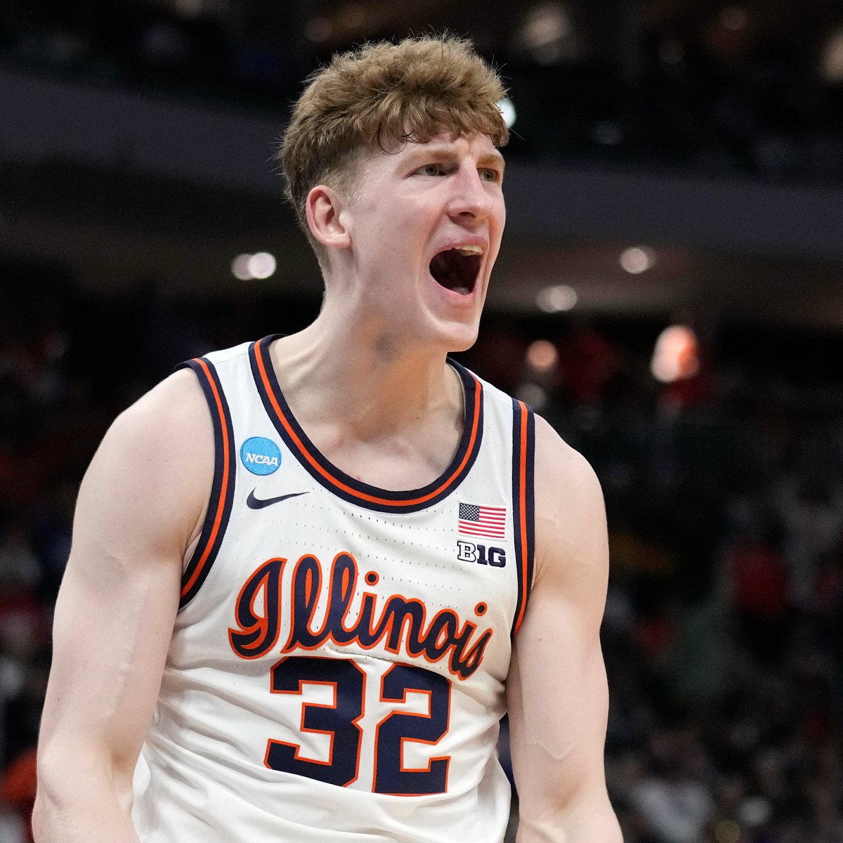 Illinois’ Kasparas Jakučionis’ official measurements from the NBA Draft Combine:

6’4 ¾ barefoot, 205.2 lbs with a 6’7 ¾" wingspan and 8’4" standing reach

Jakucionis grew at least an inch, while adding 5 pounds from a year ago. Impressive measurements for a point guard.