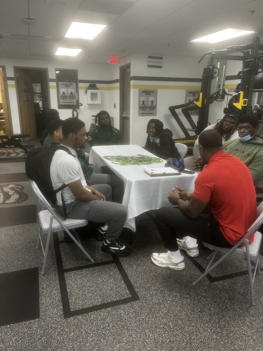 Probably top 2 reasons why I enjoy what I do. You never get a second chance to make a first impression. #recruiting101 #brick26 #SLIDE