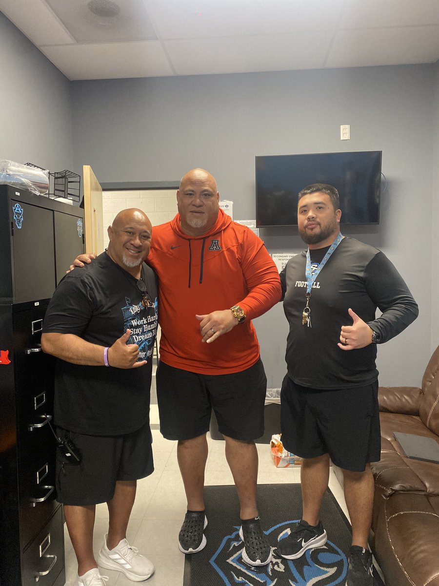 Nathaniel Oishi (@coachnateoishi) on Twitter photo Thank you Coach <a href="/CoachJsalavea/">Joe Salave'a</a> from <a href="/ArizonaFBall/">Arizona Football</a> for stopping by today! <a href="/HSFBamerica/">High School Football America</a> <a href="/702HSFB/">702 HSFB</a> <a href="/coach_lafaele/">Coach Mike Lafaele</a> <a href="/BlairAngulo/">Blair Angulo</a> <a href="/BrandonHuffman/">Brandon Huffman</a> @JoeArrigo_HSG <a href="/MikeHughesII/">Mike Hughes II</a> <a href="/Coach_JDAlex/">JD Alexander</a> Thank you Coach <a href="/CoachJsalavea/">Joe Salave'a</a> from <a href="/ArizonaFBall/">Arizona Football</a> for stopping by today! <a href="/HSFBamerica/">High School Football America</a> <a href="/702HSFB/">702 HSFB</a> <a href="/coach_lafaele/">Coach Mike Lafaele</a> <a href="/BlairAngulo/">Blair Angulo</a> <a href="/BrandonHuffman/">Brandon Huffman</a> @JoeArrigo_HSG <a href="/MikeHughesII/">Mike Hughes II</a> <a href="/Coach_JDAlex/">JD Alexander</a>