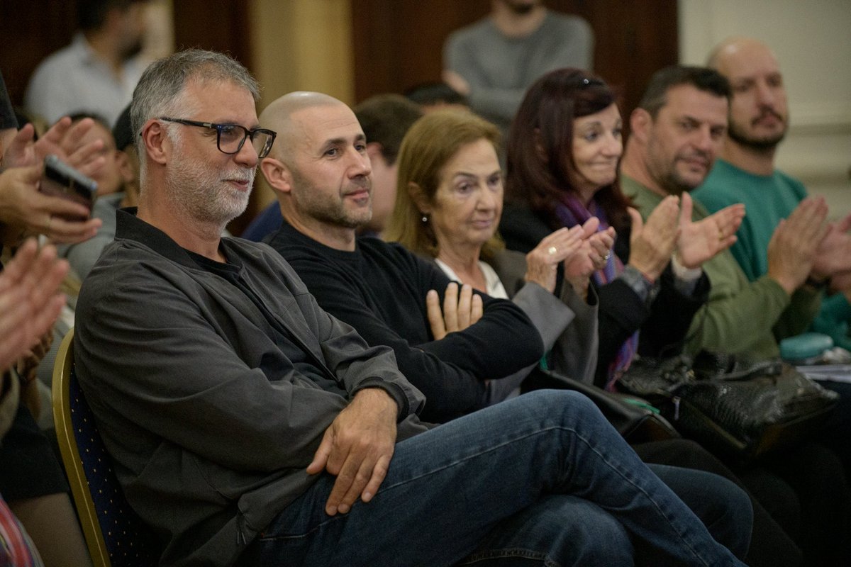 Presentación del libro “Buenos Aires en Números.“ <a href="/ctroCEPA/">Centro CEPA</a> <a href="/juanpcostaok/">Juan Pablo Costa</a> <a href="/SalvatierraPitu/">Pitu Salvatierra</a> 

Una herramienta infaltable para saber en qué gasta la Ciudad, cuáles son sus prioridades y además, un material de estudio fundamental para darle aún más solidez a los argumentos que
