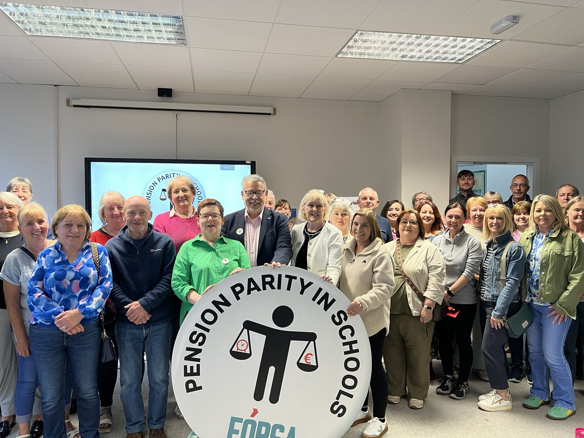 Caroline Bolger (@carolinebolger4) on Twitter photo <a href="/Forsaschoolsecs/">Fórsa School Secretaries</a> Our Waterford meeting tonight. Great to see such a big crowd #pensionparity <a href="/Forsaschoolsecs/">Fórsa School Secretaries</a> Our Waterford meeting tonight. Great to see such a big crowd #pensionparity