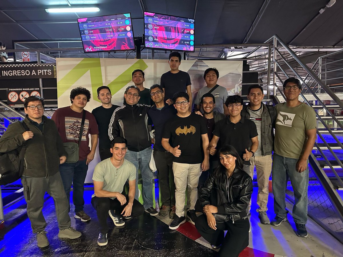 Whitestack's tweet image. 🎉 ¡Whitestack cumple 9 años impulsando la transformación digital en LATAM!

Este Whitestack Day fue más especial que nunca: celebramos nuestro noveno aniversario con una jornada llena de emoción, conexión y orgullo por lo que hemos construido juntos.

¡Vamos por mucho más! 🚀