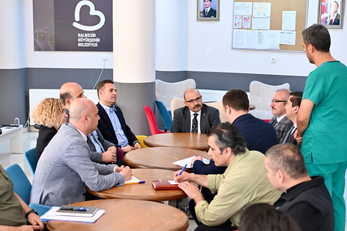 İvrindi’de Büyükşehir Belediyemize ait Sokak Hayvanları Rehabilitasyon ve Bakım Merkezimizi <a href="/TC_Balikesir/">Balıkesir Valiliği</a> Valimiz Sn. <a href="/valiustaoglu/">İsmail Ustaoğlu</a>, Vali Yardımcımız Sn. <a href="/karaman7919/">yusuf izzet karaman</a>, İvrindi Kaymakamımız Sn. <a href="/farukatar52/">Faruk Atar</a>, İvrindi Belediye Başkanımız Sn. <a href="/lapantaa/">Önder LAPANTA</a> ve Balıkesir Doğa Koruma ve