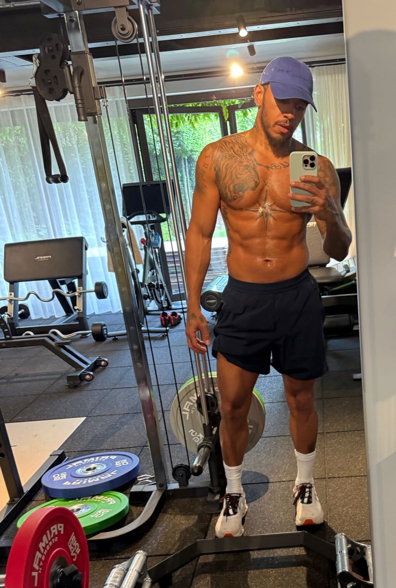 Thirst traps are back!!!

I used to pray for times like this 🙏🏼