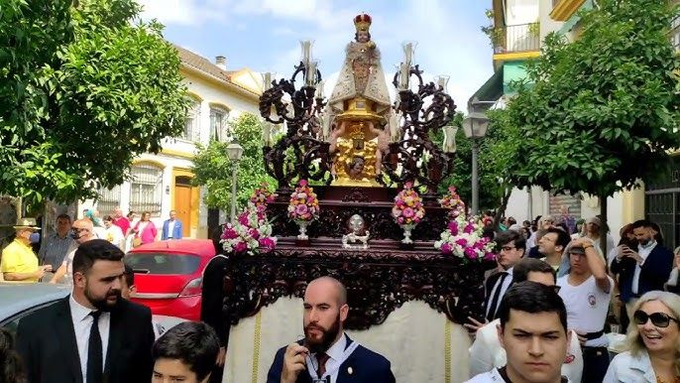 Procesión del Milagroso Niño Jesús de Praga de la Hermandad del Carmen de San Cayetano en Córdoba: Horario e Itinerario del 18 de mayo de 2025