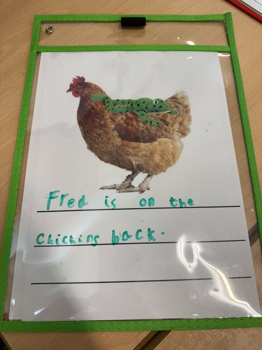 FlushdykeClass1's tweet image. Super independent writing in provision today!🐸 #EYFSwriting